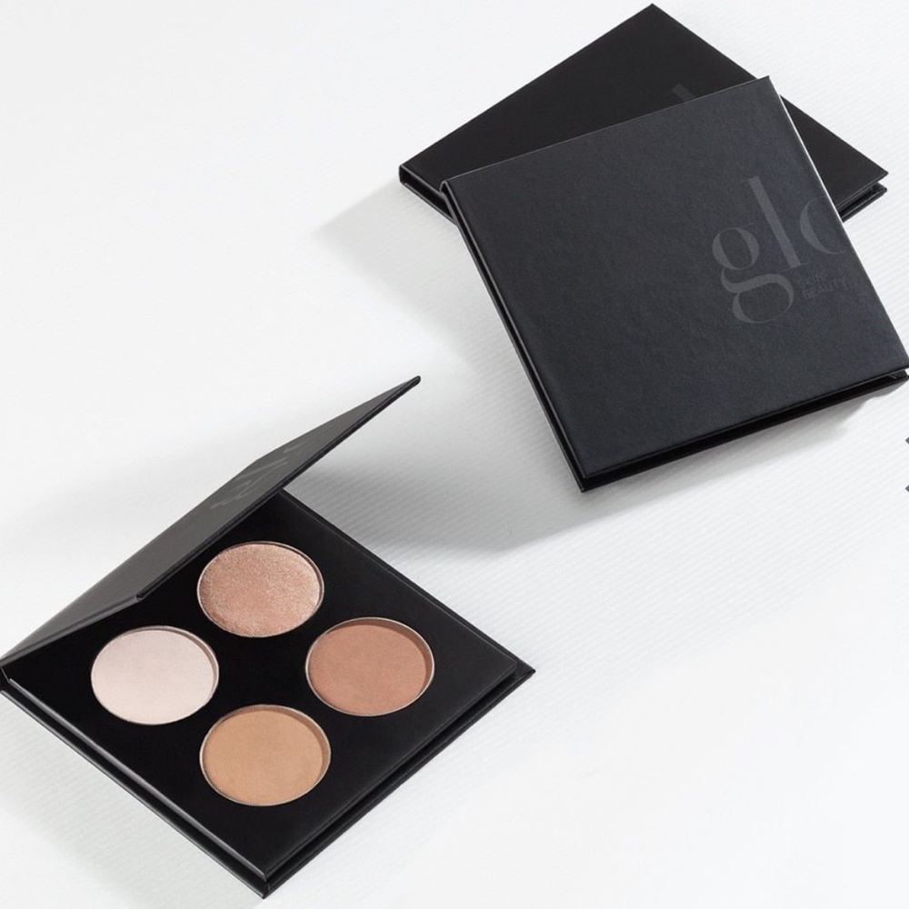 Glo Skin Beauty Contour Kit- Medium to Dark